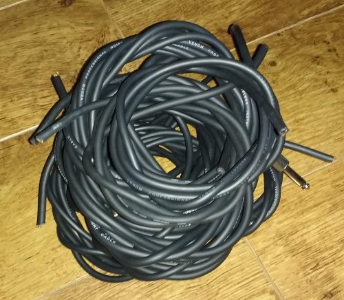 Cables_Removed.jpg.fe95d39557ceae07c7689dd740814735.jpg