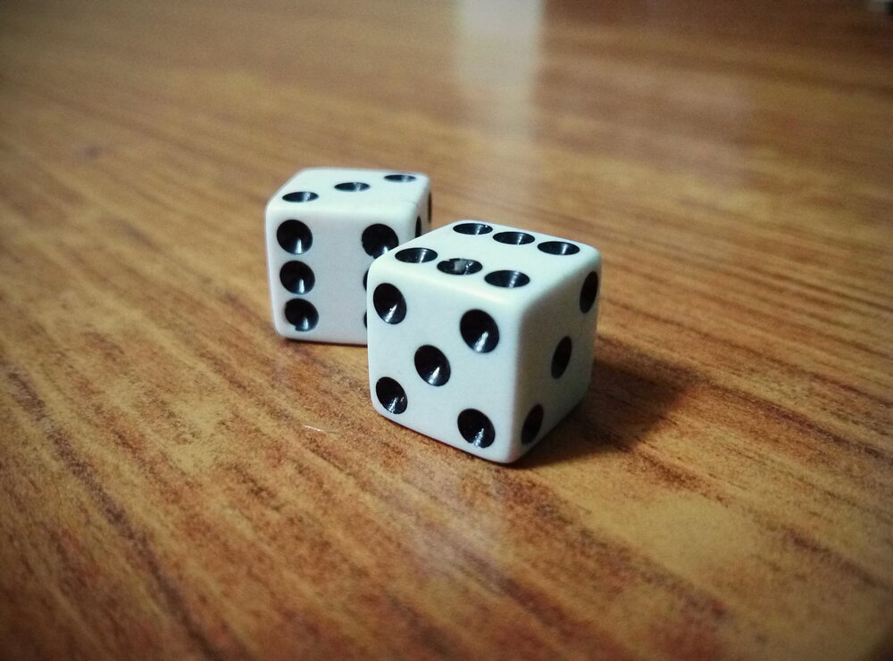 Dice_on_the_table_six_and_five 4200 x 3100.jpg
