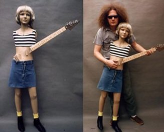 teenar-creepy-girl-guitar.jpg.e25ab8aaf632f66c6e9c6fa4f850a204.jpg